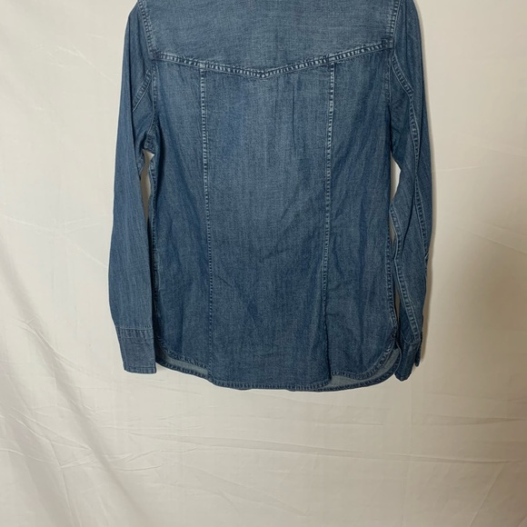 COPY - J. CREW DENIM BUTTON DOWN LONG SLEEVE TOP - Picture 5 of 6